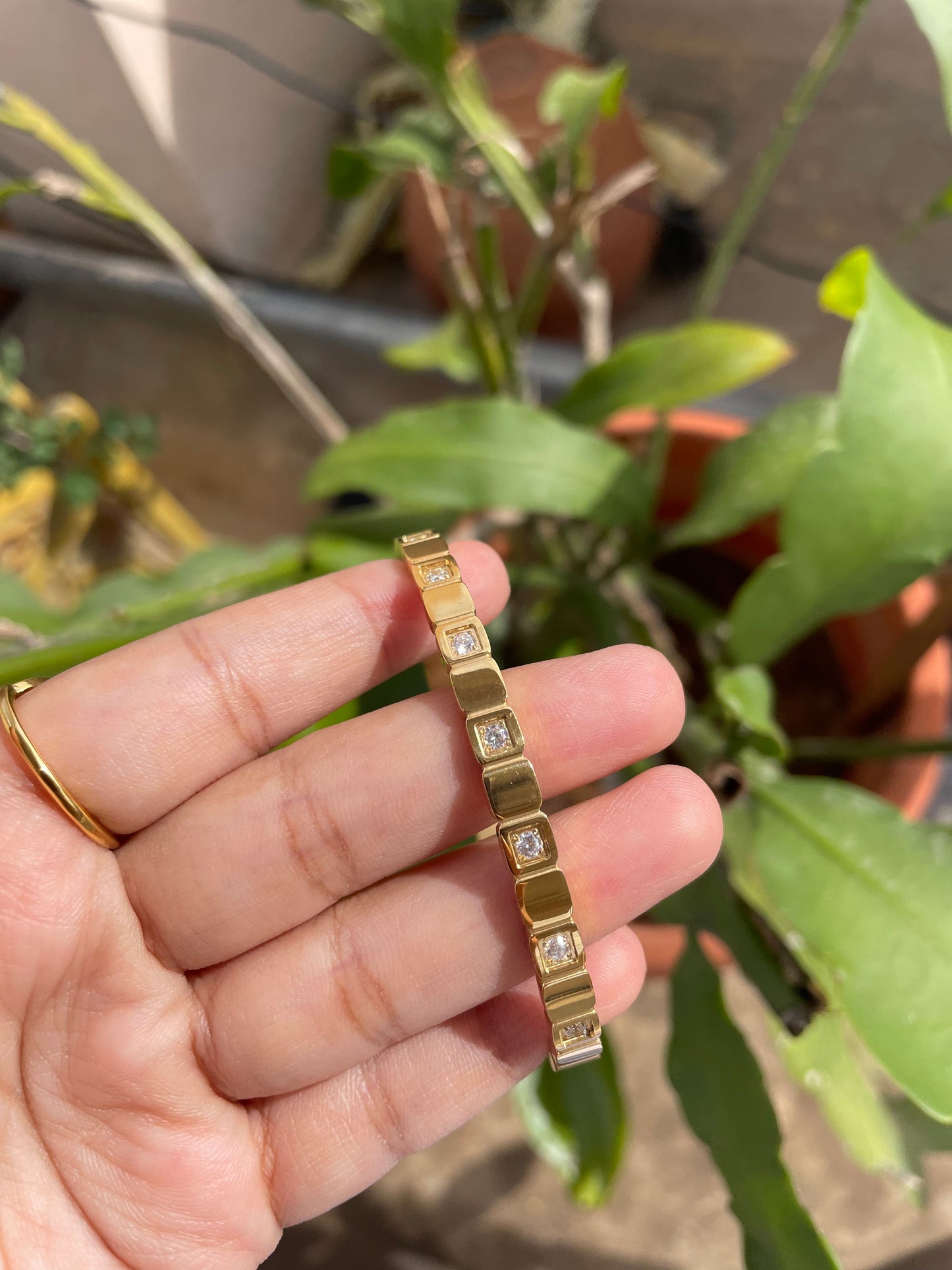 Curved Square stone bracelet