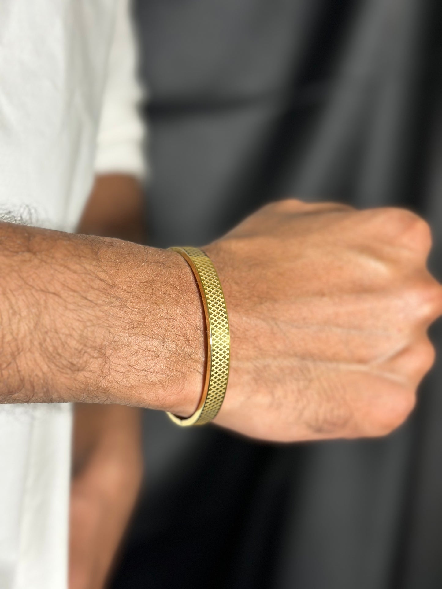 Men’s Criss Cross gold bracelet