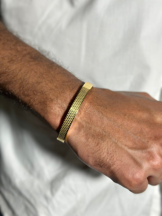 Men’s Criss Cross gold bracelet