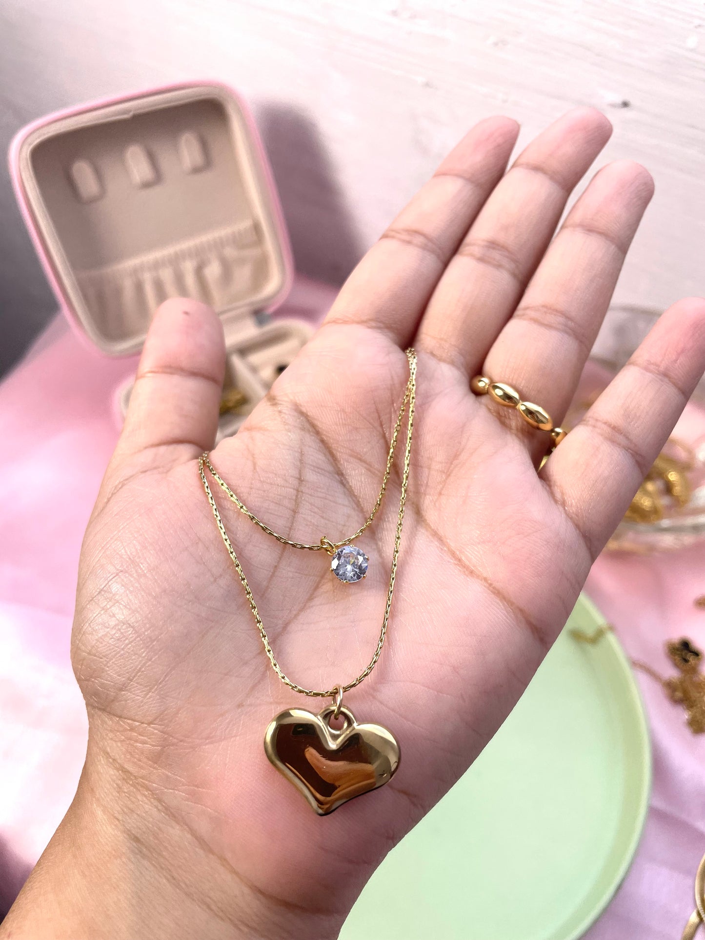 Two layered solitaire heart chain