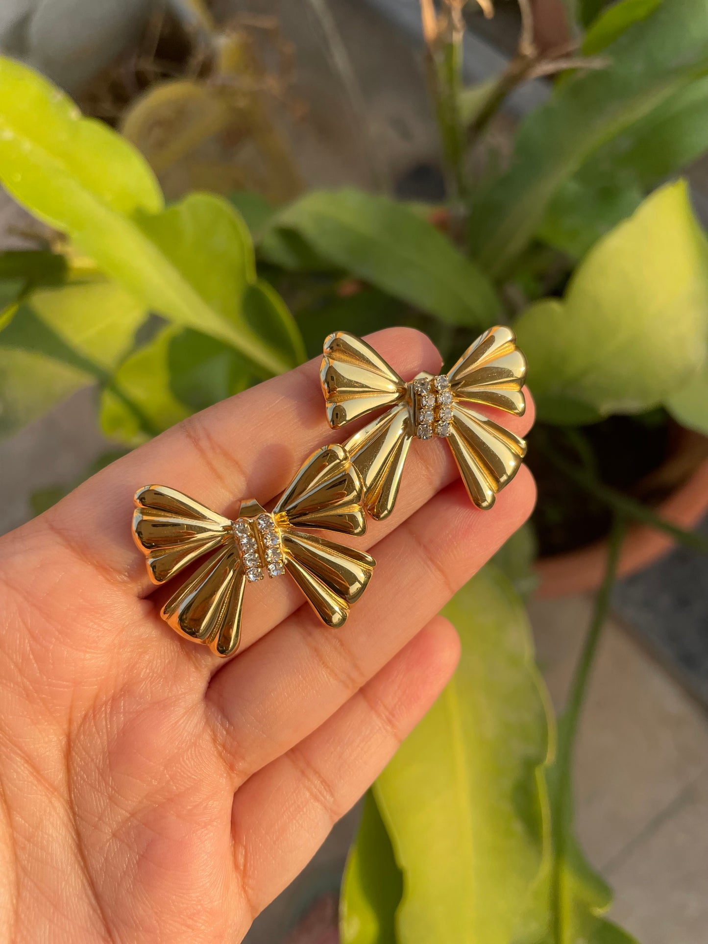 Bow earrings