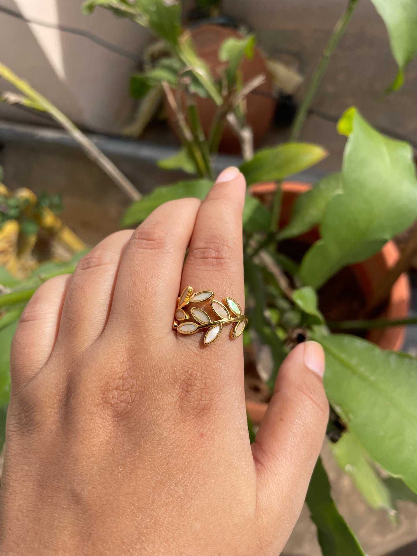 Leaf ring