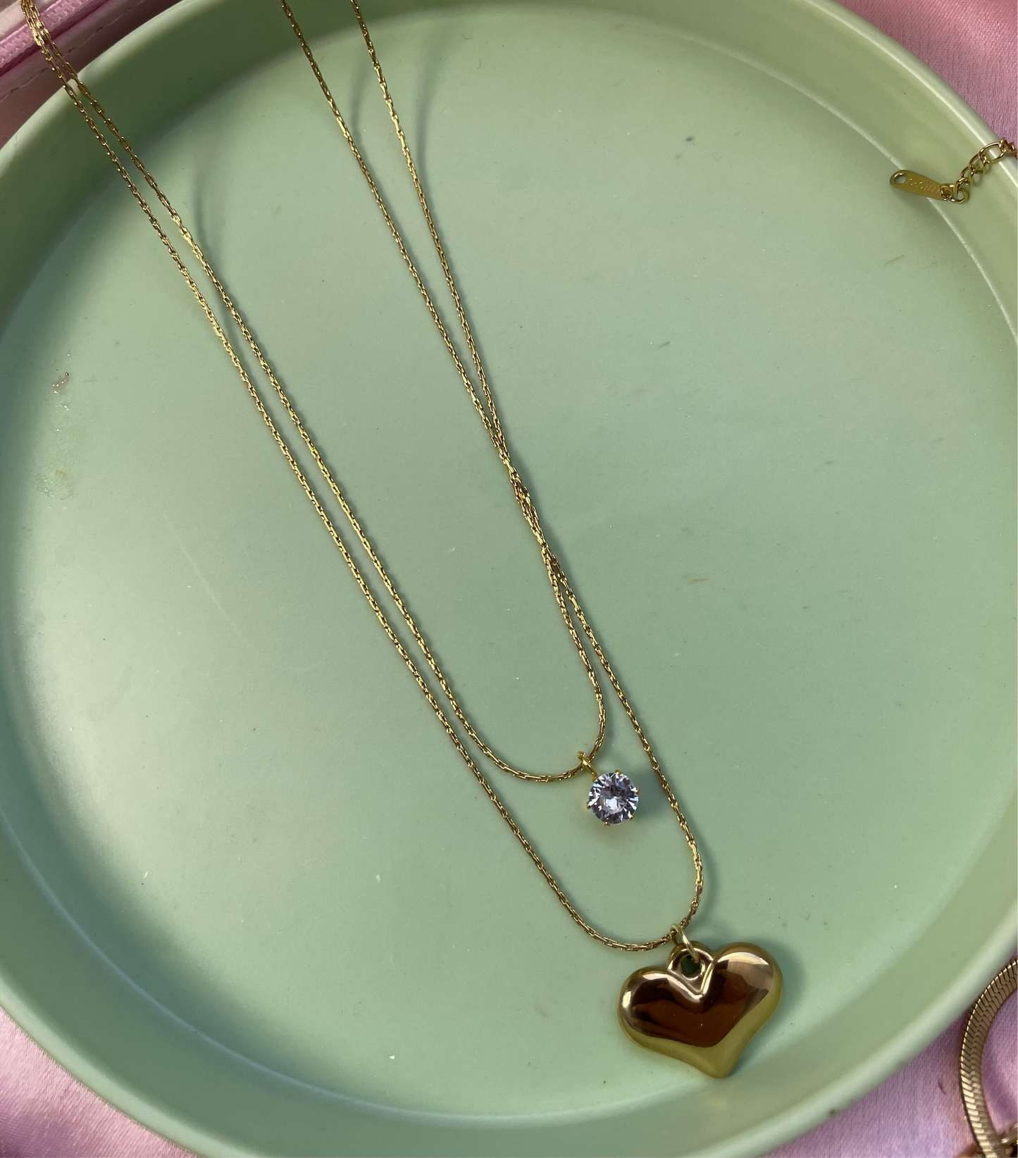 Two layered solitaire heart chain